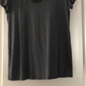 Lululemon black T-shirt w